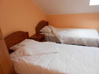 Мотели Tee Motell Витна Двухместный номер с 2 отдельными кроватями и собственной ванной комнатой-3